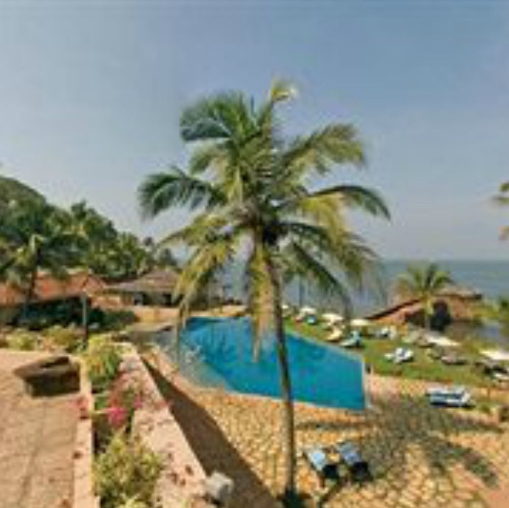 Taj Fort Aguada Resort & Spa, Goa Sinquerim Exteriör bild View of the beach